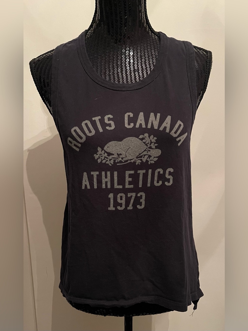 Roots Canada Black Sleeveless Grey Logo Print Size L